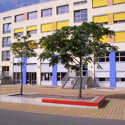 Hennigsdorf Schule Hof groß